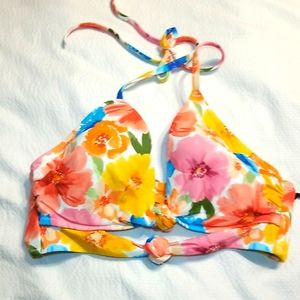 NWT LIGHTLY LINED TIE AT NECK SWIMSUIT SWIM BRA TOP. Underwire support